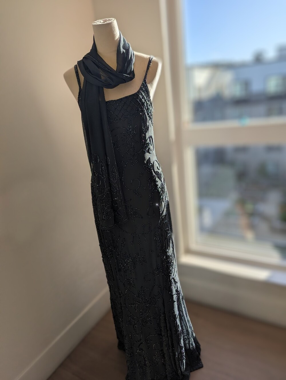 Vintage Y2K Newport News Beaded Black Evening Gown Dress with Shawl Size 8 - Picture 2 of 12